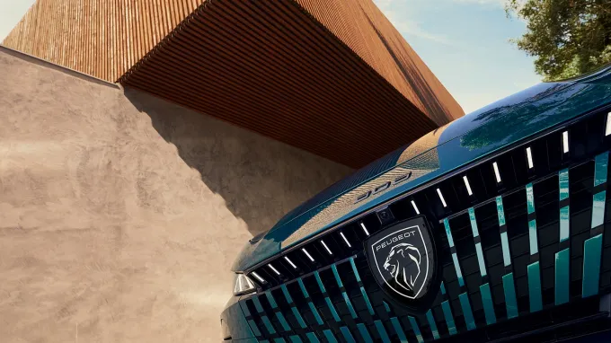 Peugeot 308 2025 : détail calandre