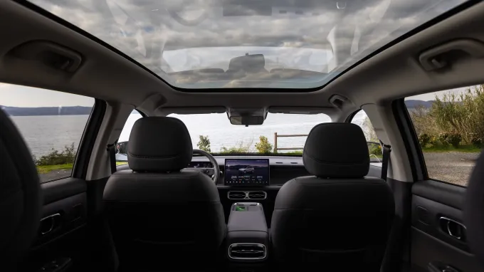 Leapmotor B10 : Toit panoramique