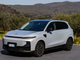 Leapmotor B10