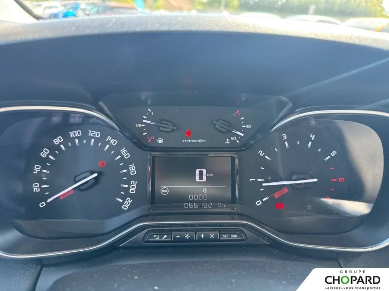 Image secondaire du véhicule 18