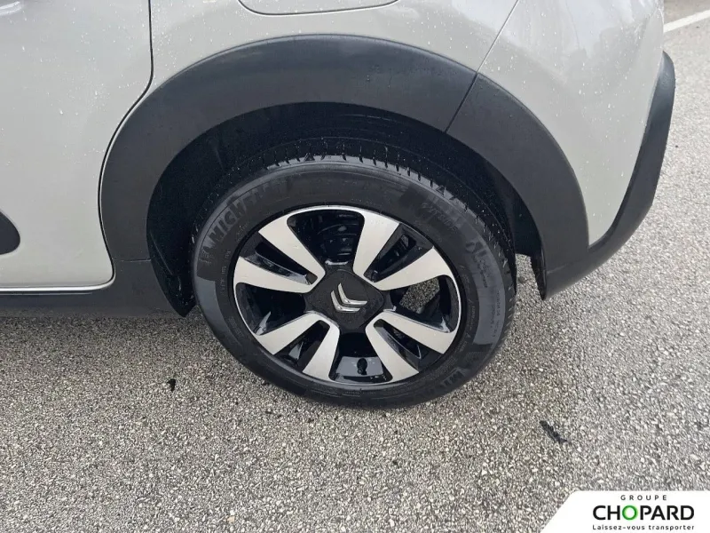 Image secondaire du véhicule 8