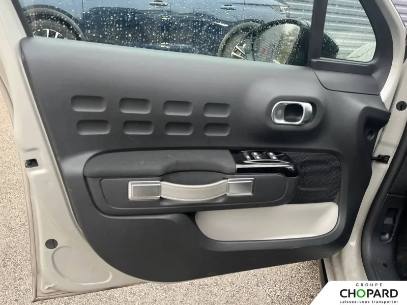 Image secondaire du véhicule 11