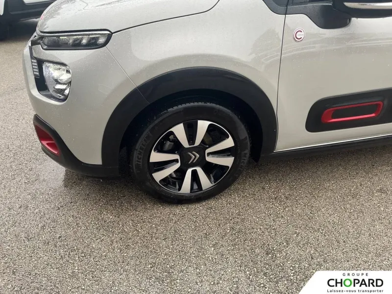 Image secondaire du véhicule 22