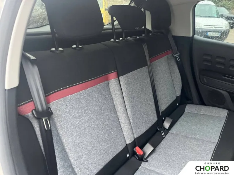 Image secondaire du véhicule 24