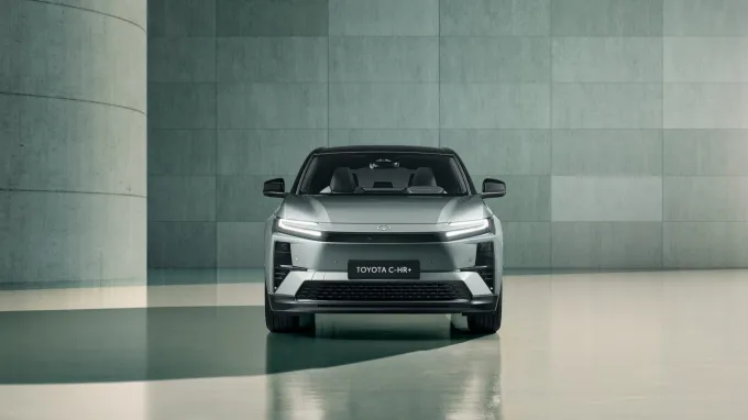 Toyota C-HR+ : Face avant