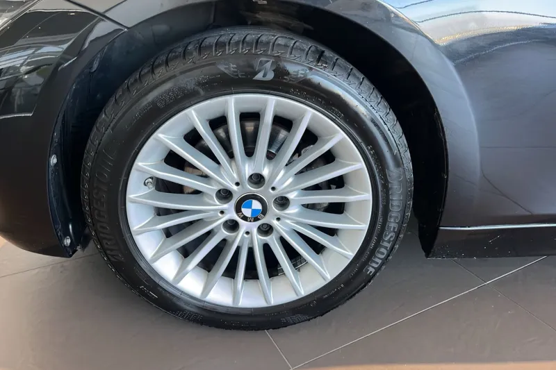 Image secondaire du véhicule 11