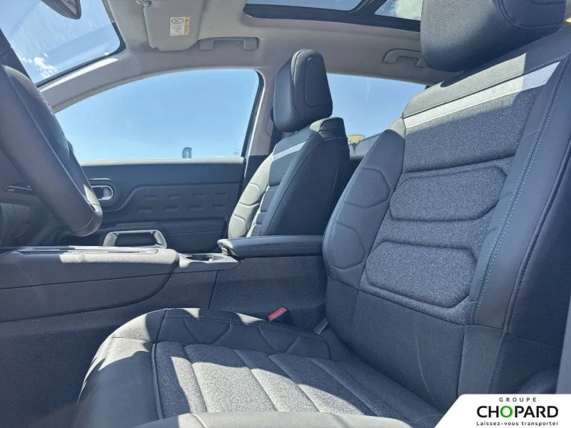 Image secondaire du véhicule 12