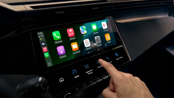 Peugeot 308 SW 2025 : détail écran tactile