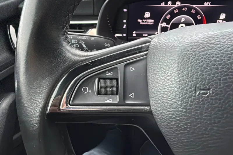 Image secondaire du véhicule 10