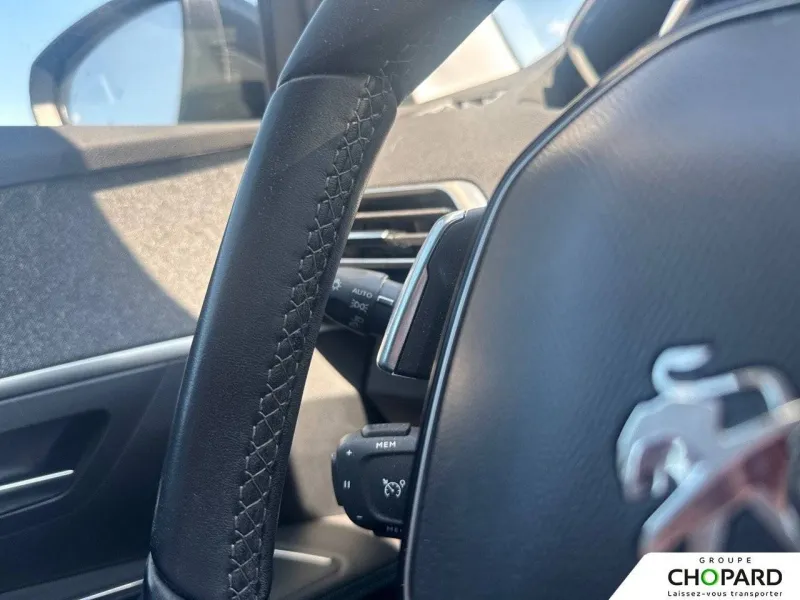 Image secondaire du véhicule 22