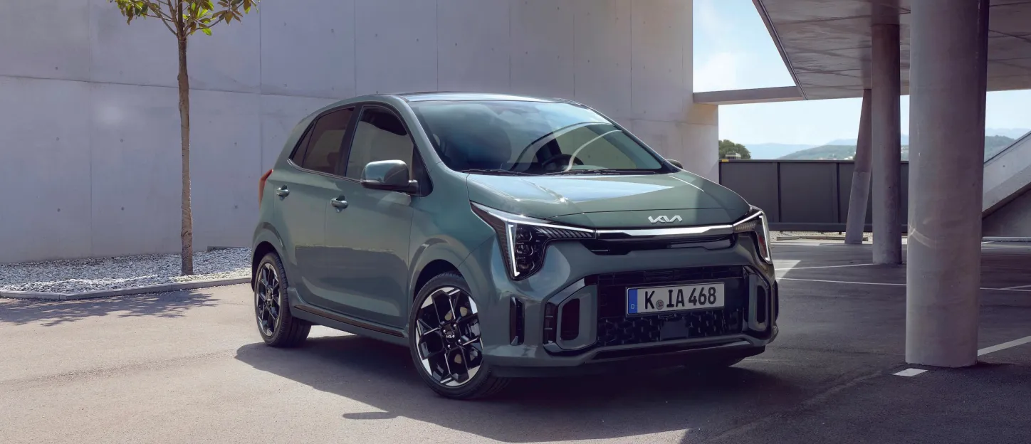 Kia Picanto 2024 : trois quarts avant droit statique