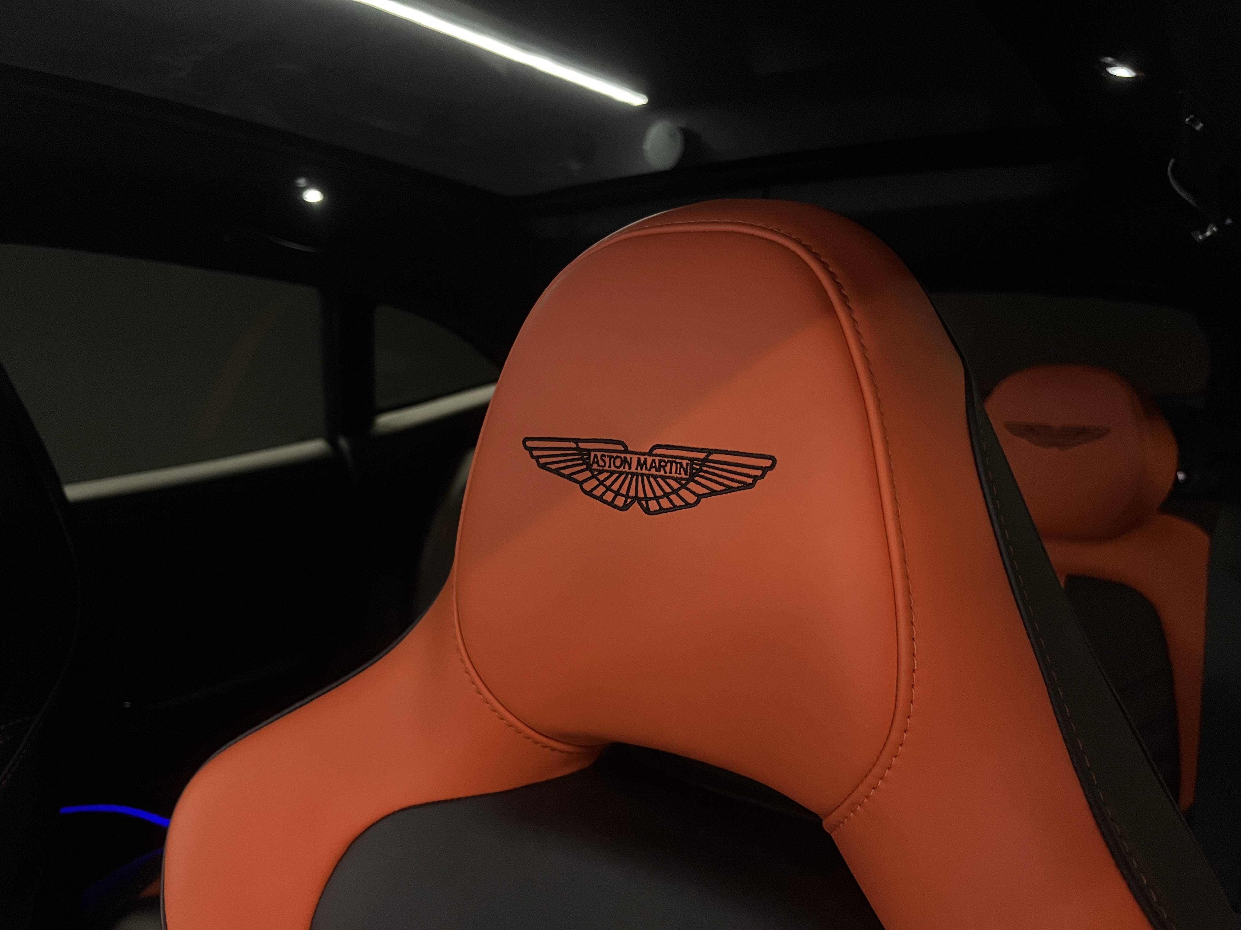 DBX707 DBX707 4.0 Biturbo V8 &mdash; 22