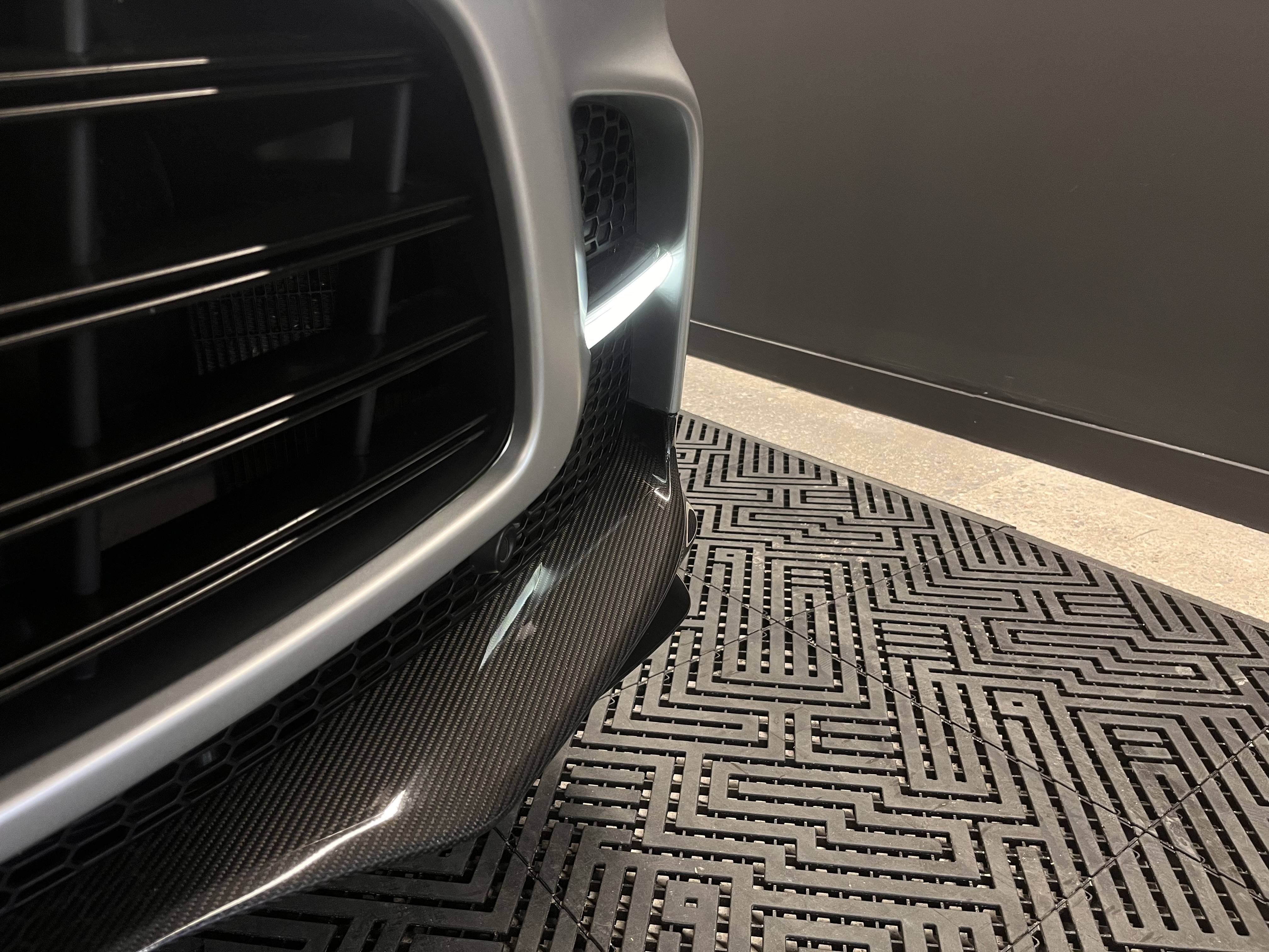 DBX707 DBX707 4.0 Biturbo V8 &mdash; 29