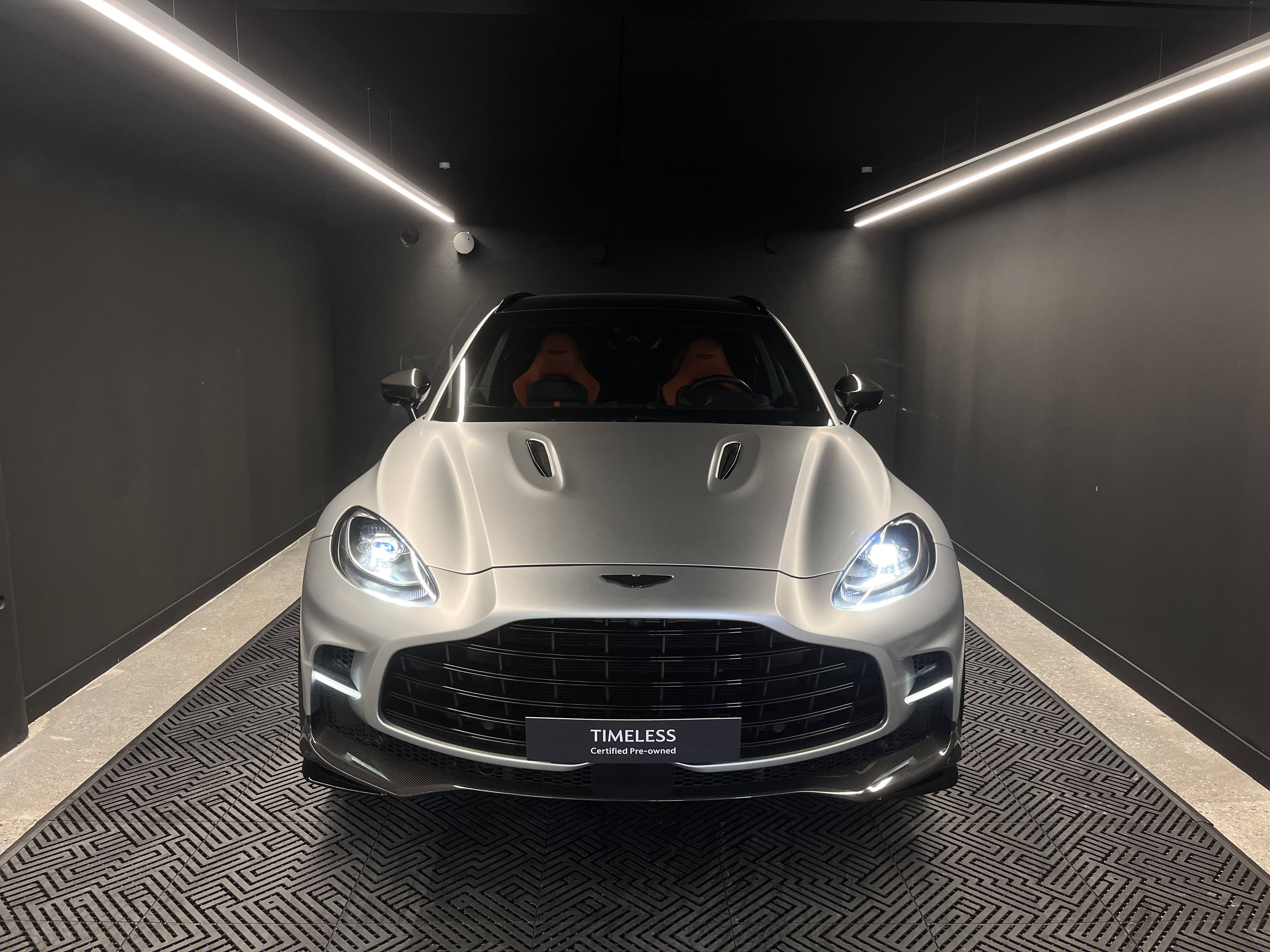 DBX707 DBX707 4.0 Biturbo V8 &mdash; 31