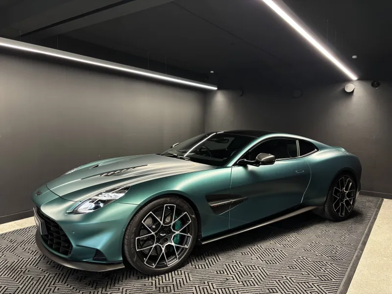 Aston Martin-VANQUISH-d'occasion chez Aston Martin Cannes
