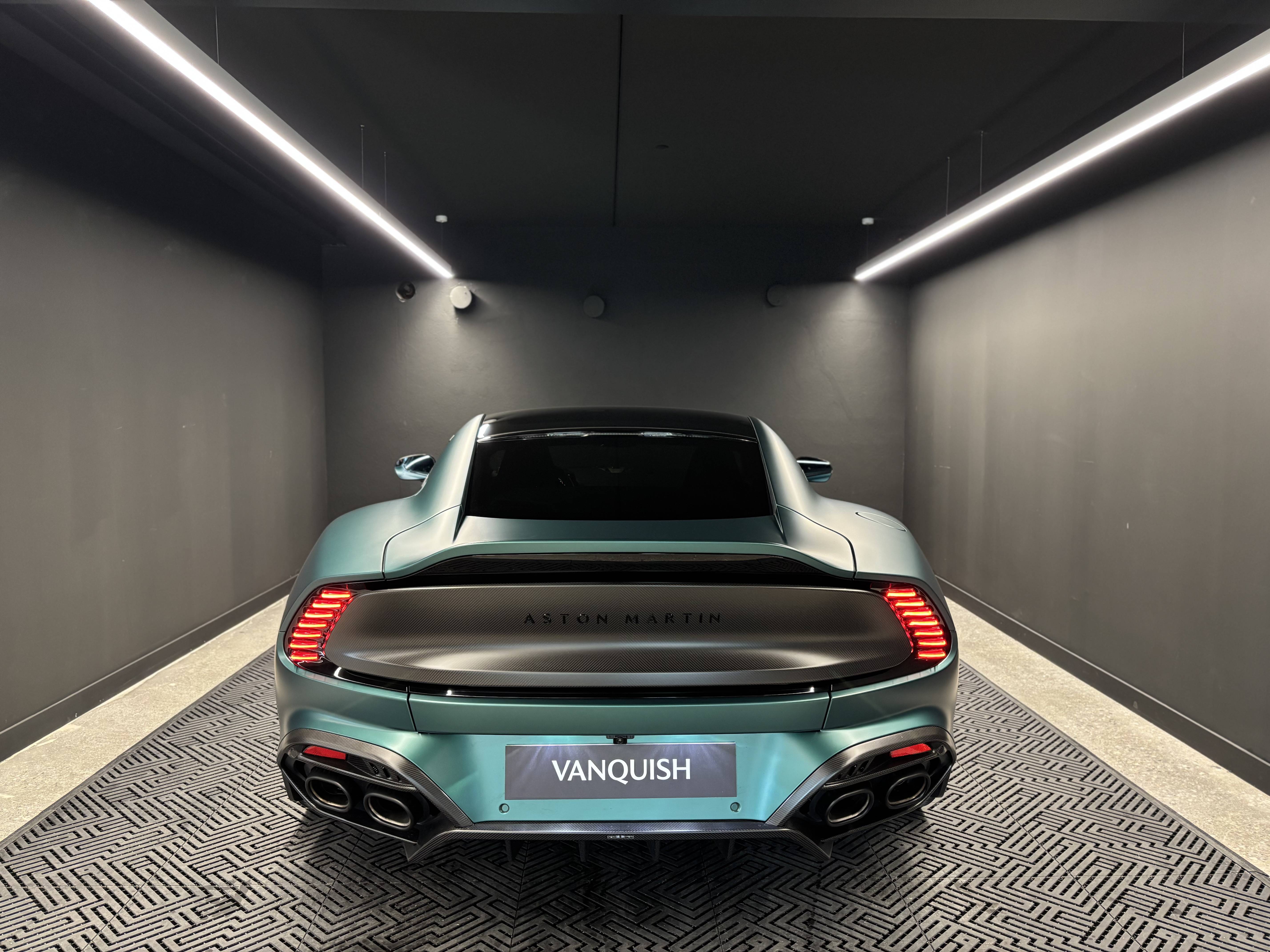 VANQUISH Vanquish Coup&eacute; V12 835 ch &mdash; 14