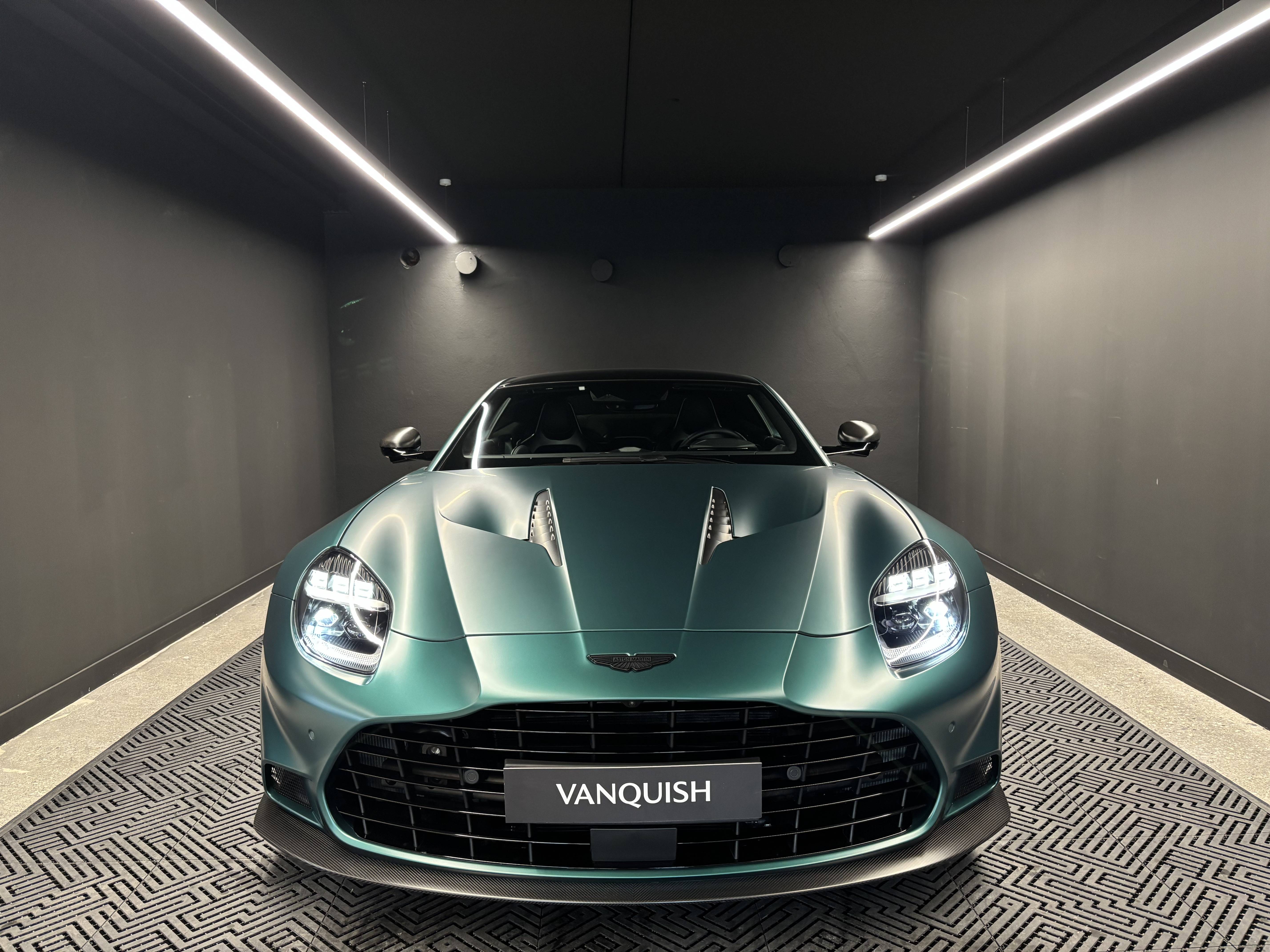 VANQUISH Vanquish Coup&eacute; V12 835 ch &mdash; 20