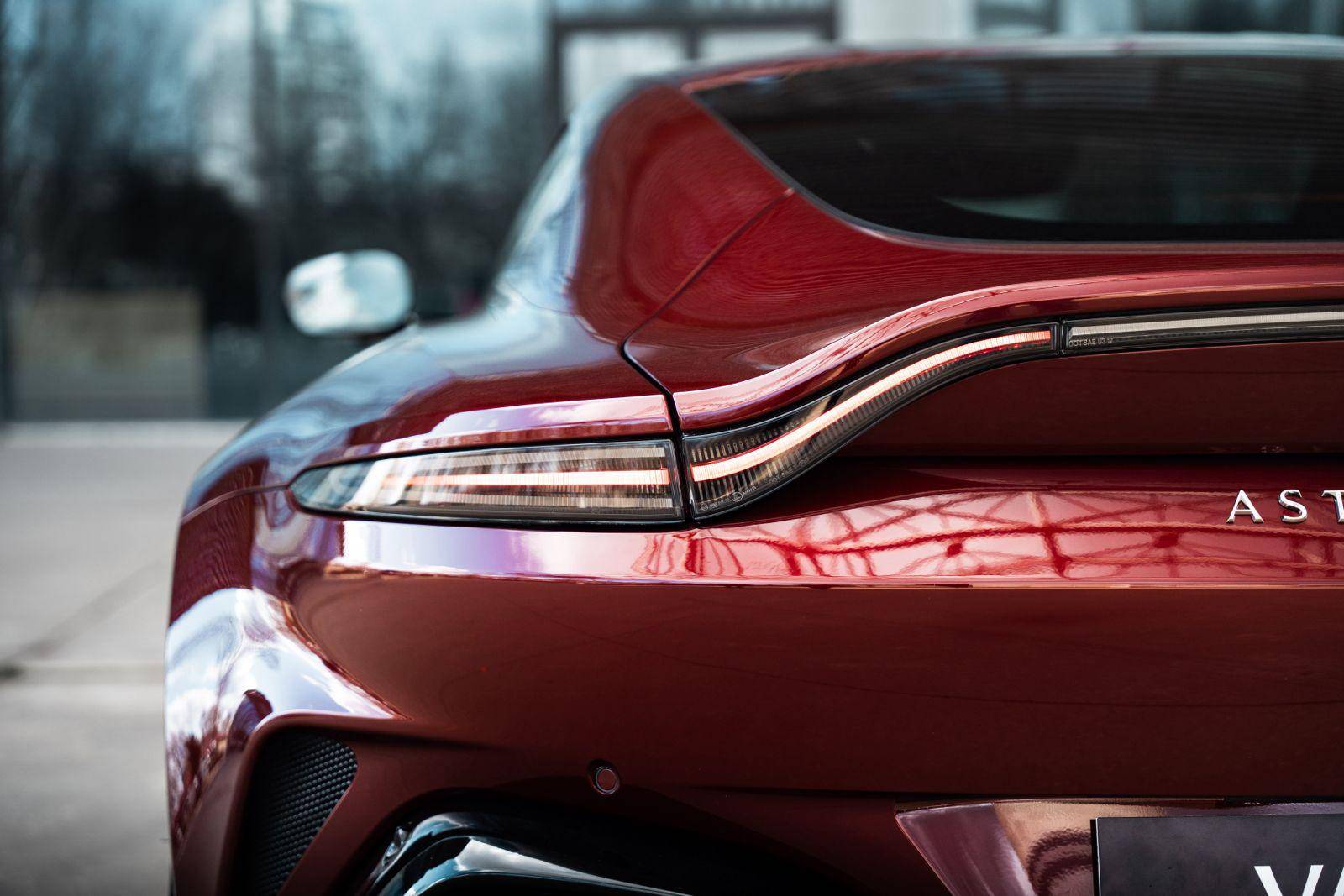 VANTAGE Vantage Coup&eacute;  V8 665 ch BVA8 &mdash; 11