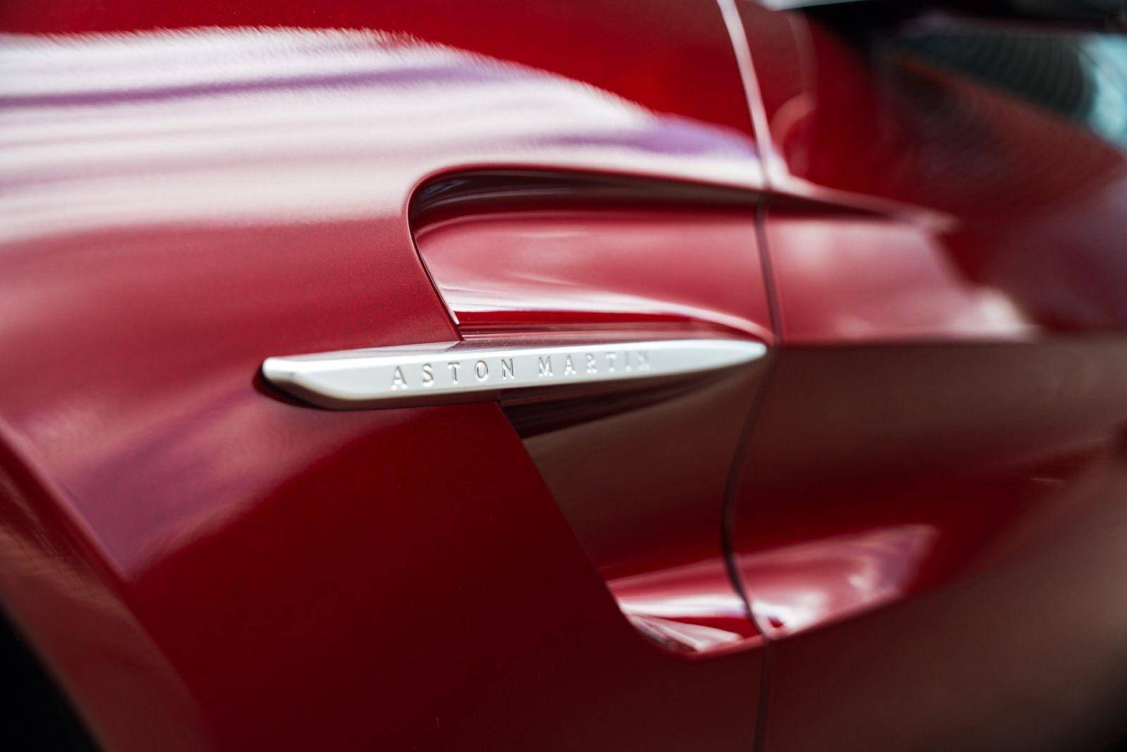VANTAGE Vantage Coup&eacute;  V8 665 ch BVA8 &mdash; 14