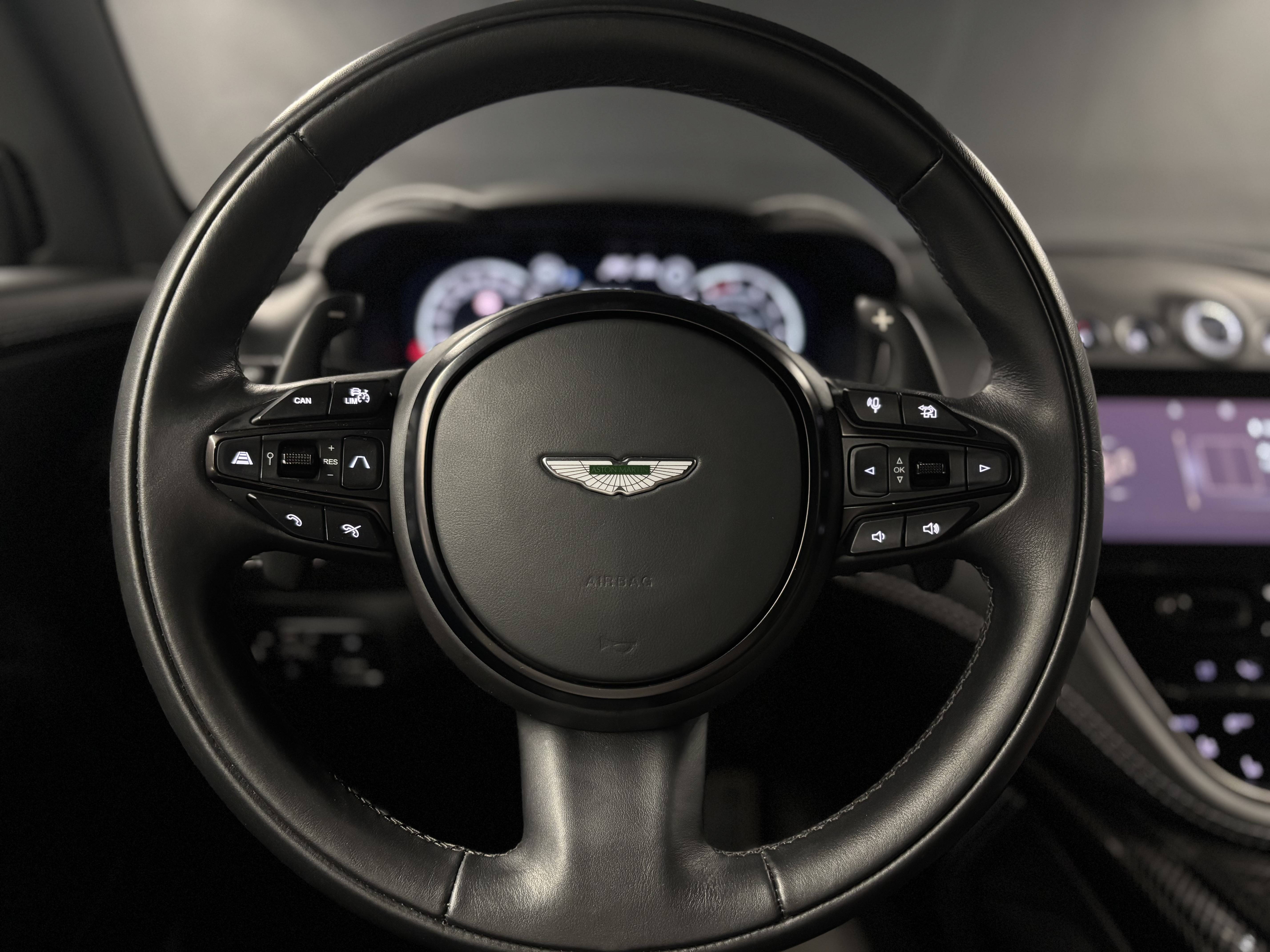 DBX707 DBX707 4.0 Biturbo V8 &mdash; 2
