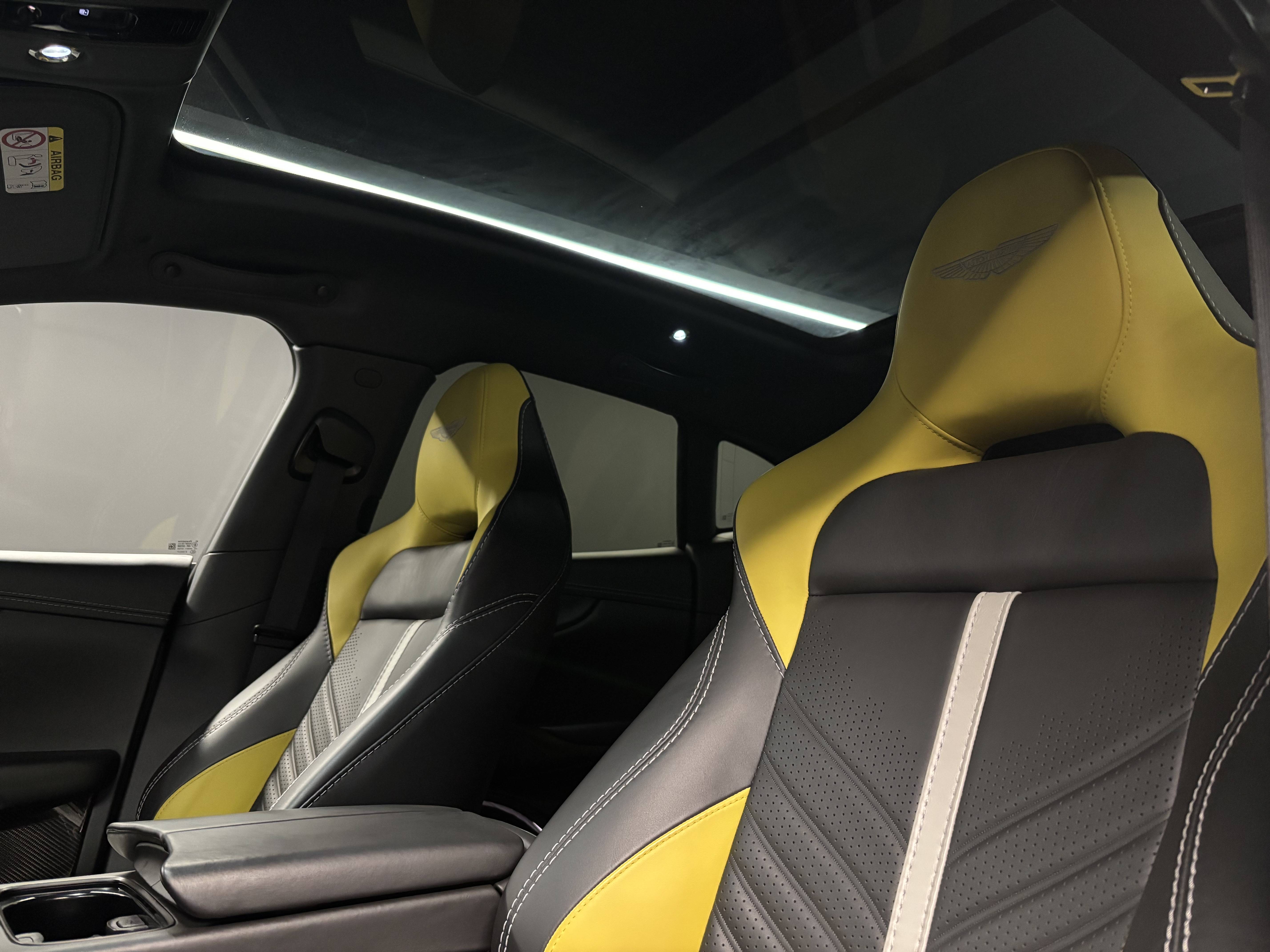 DBX707 DBX707 4.0 Biturbo V8 &mdash; 5