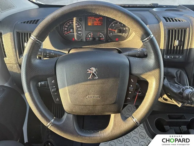 Image secondaire du véhicule 18