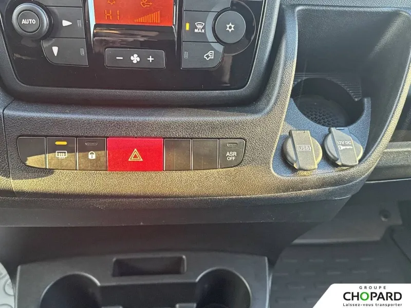 Image secondaire du véhicule 19