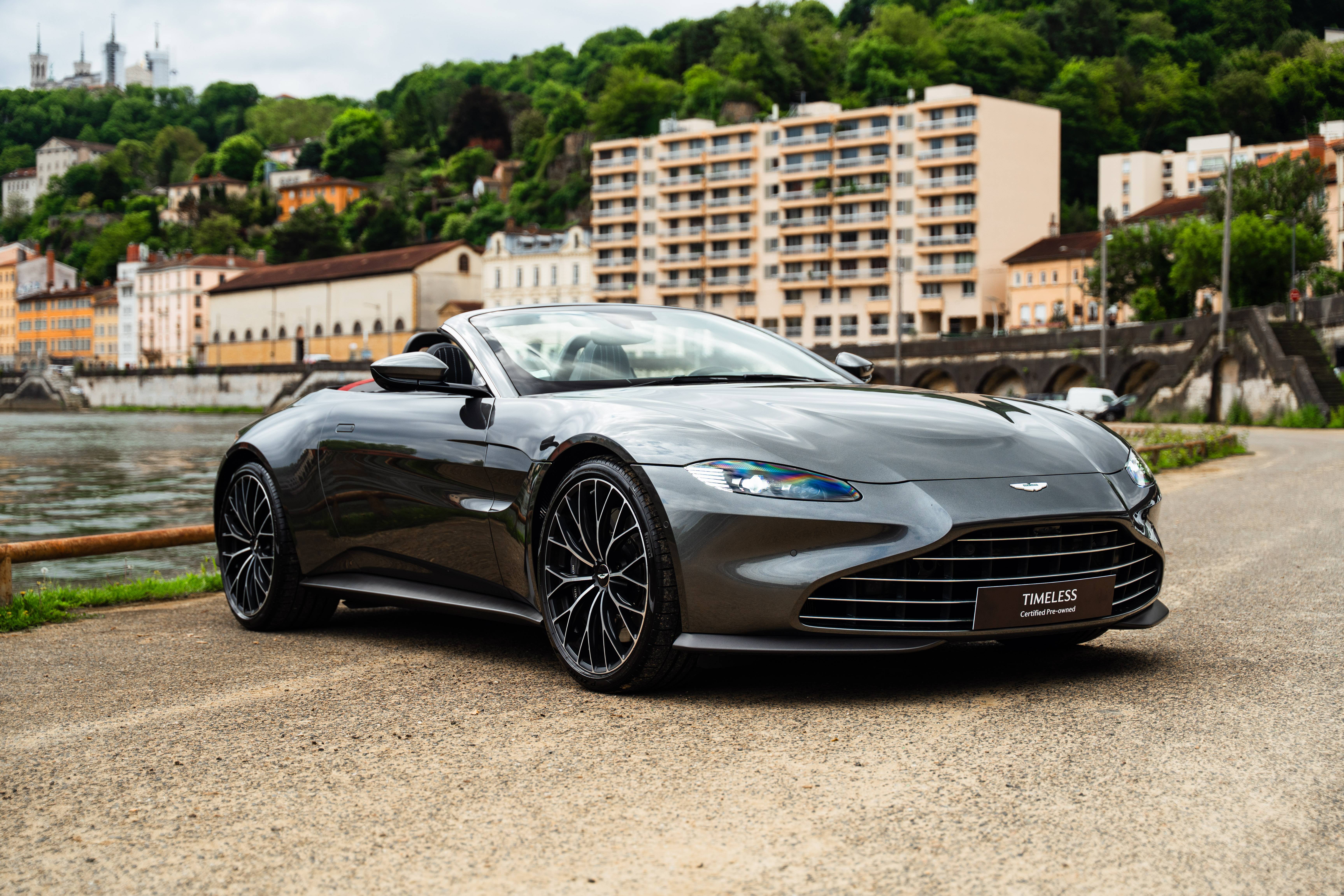 VANTAGE ROADSTER Vantage Roadster 4.0 Biturbo V8 510 ch BVA8 &mdash; 3