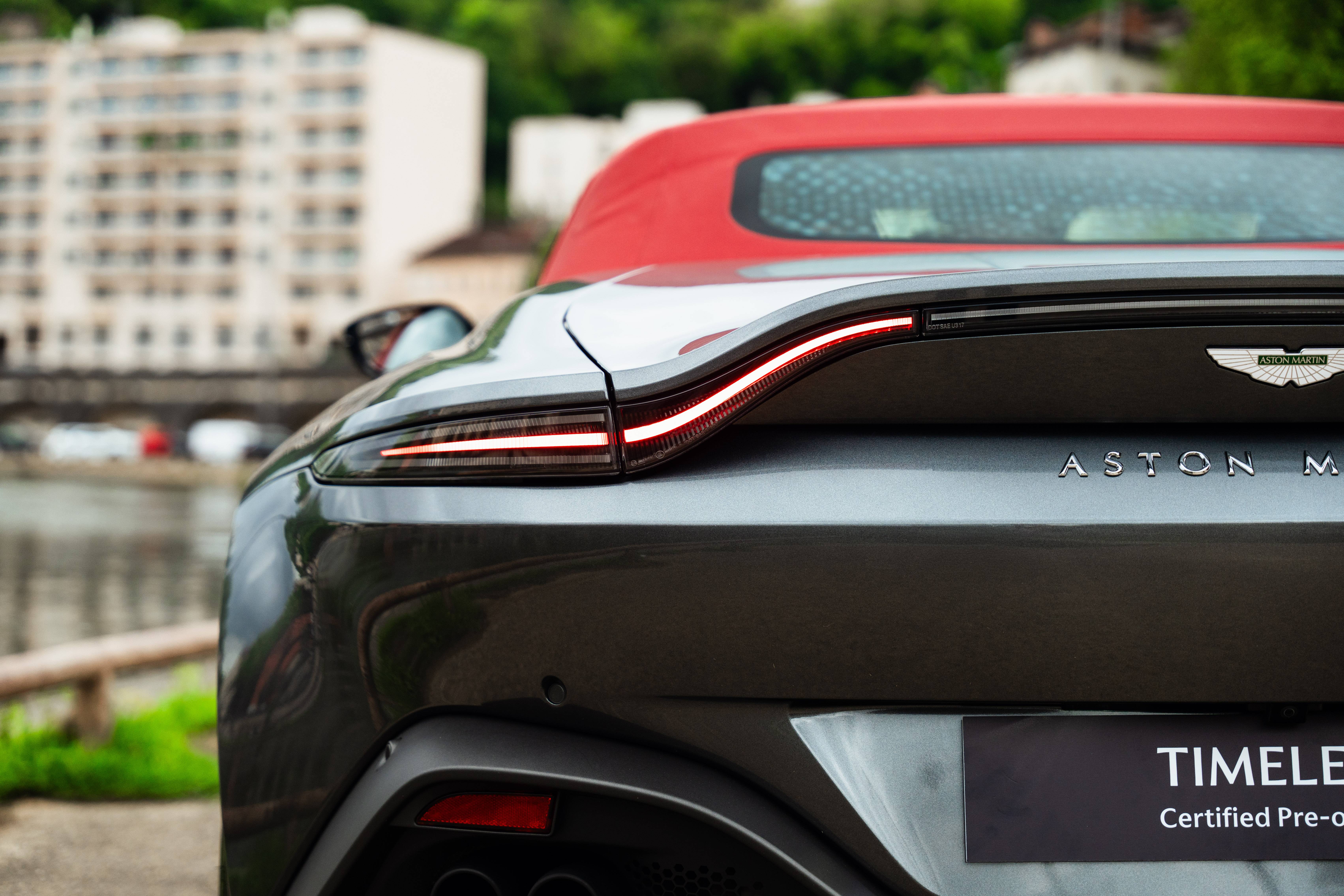 VANTAGE ROADSTER Vantage Roadster 4.0 Biturbo V8 510 ch BVA8 &mdash; 13