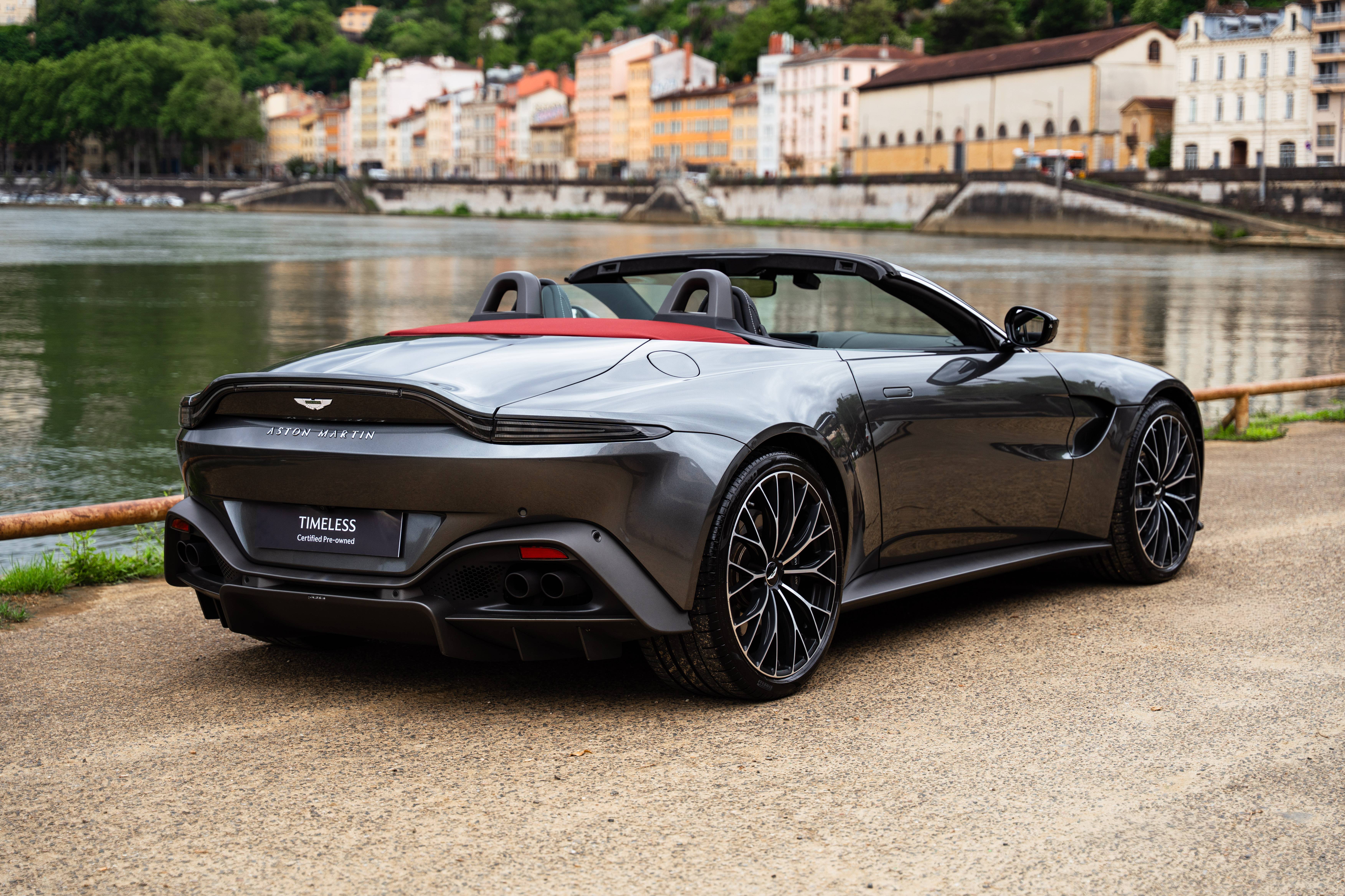 VANTAGE ROADSTER Vantage Roadster 4.0 Biturbo V8 510 ch BVA8 &mdash; 15