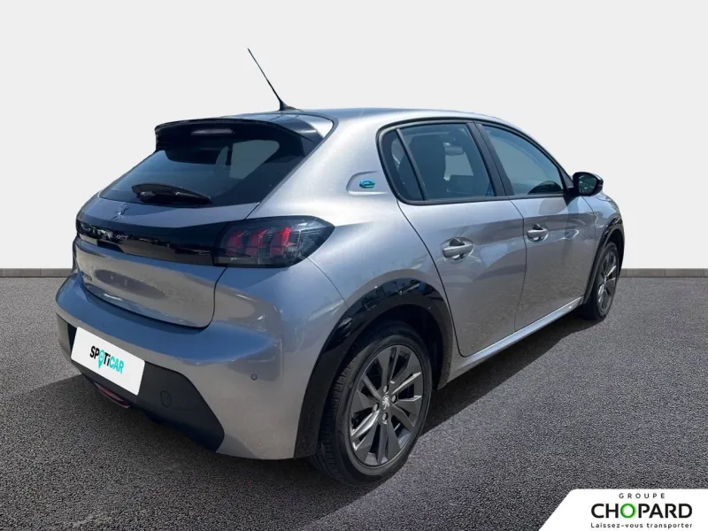 Image secondaire du véhicule 4