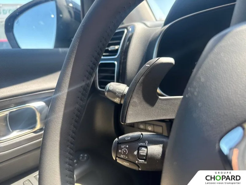 Image secondaire du véhicule 24