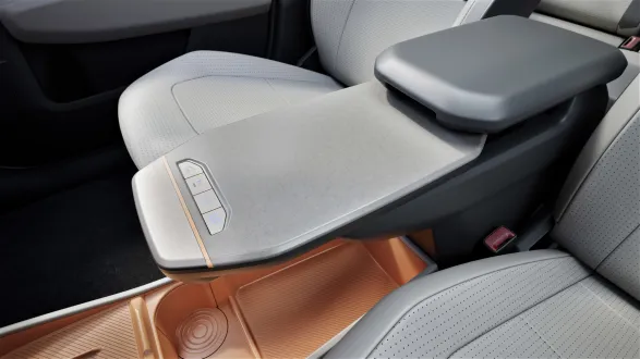 Kia EV3 2025 : détail console centrale