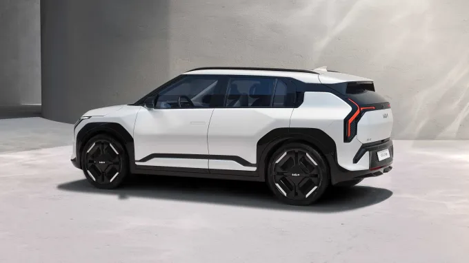 Kia EV3 GT-Line 2025 : profil gauche statique