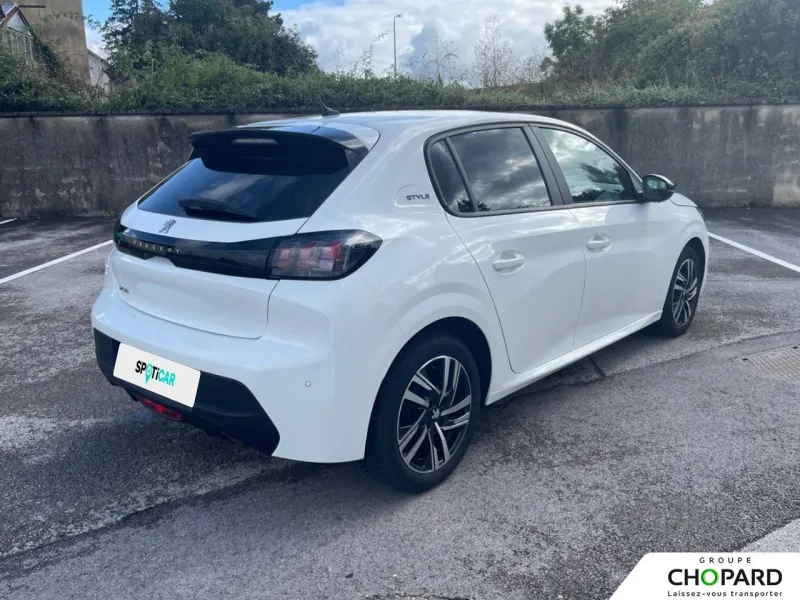 Image secondaire du véhicule 32