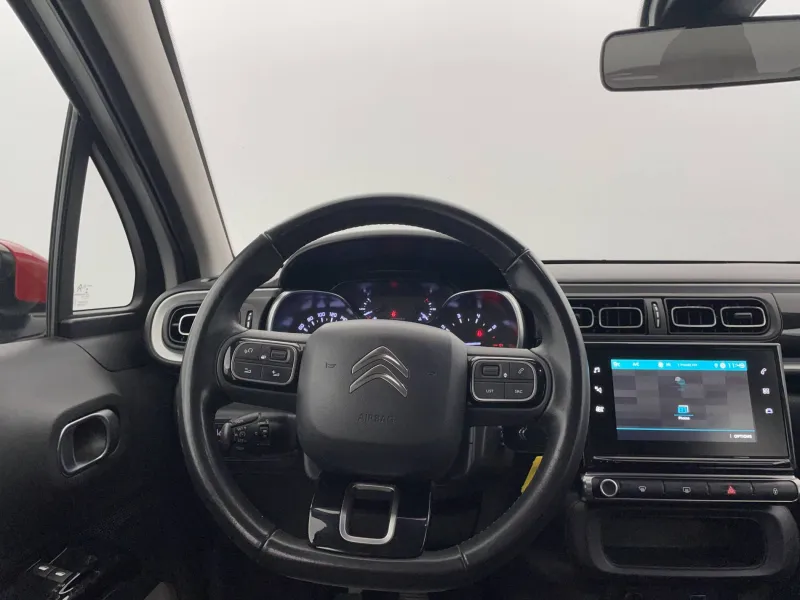 Image secondaire du véhicule 23