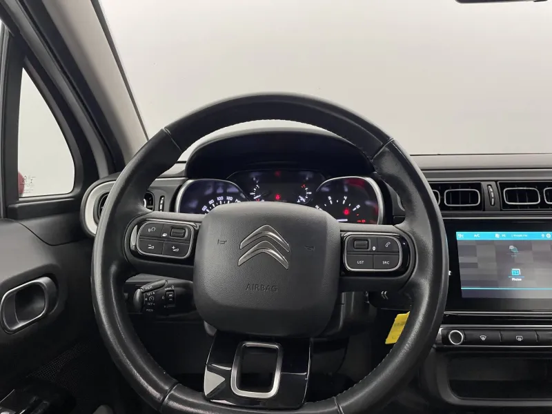 Image secondaire du véhicule 24