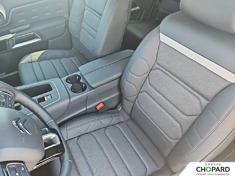 Image secondaire du véhicule 11