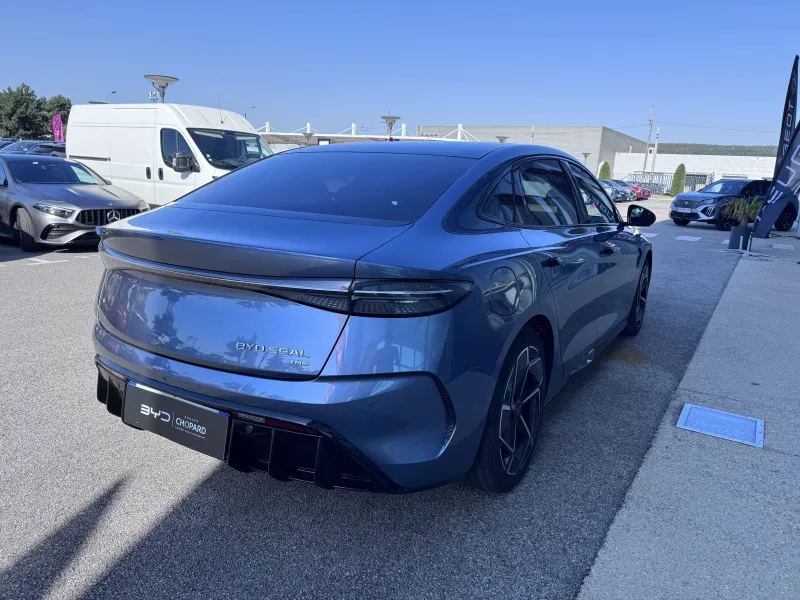 Image secondaire du véhicule 3