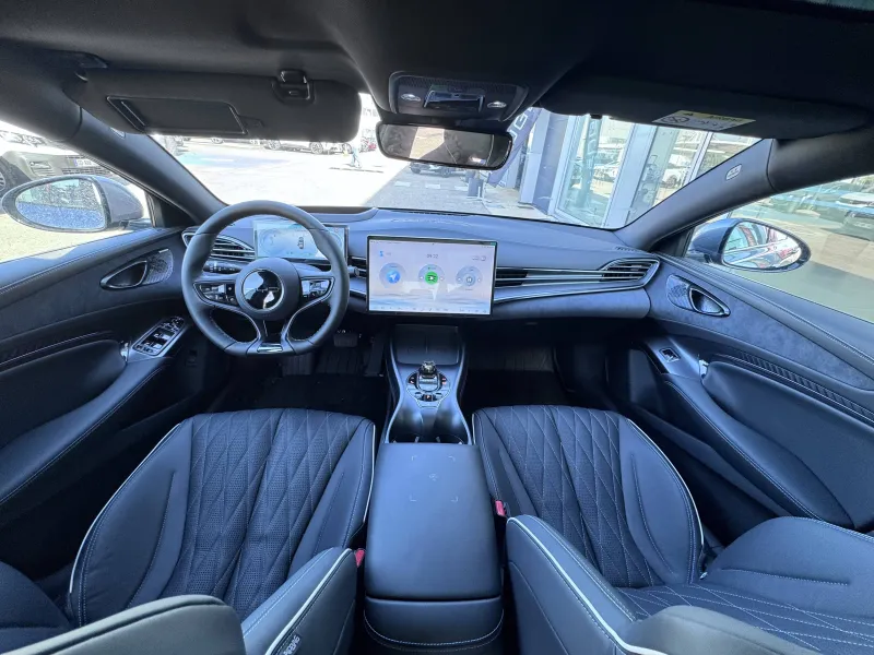 Image secondaire du véhicule 9