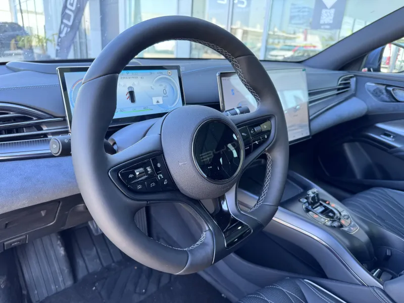 Image secondaire du véhicule 11