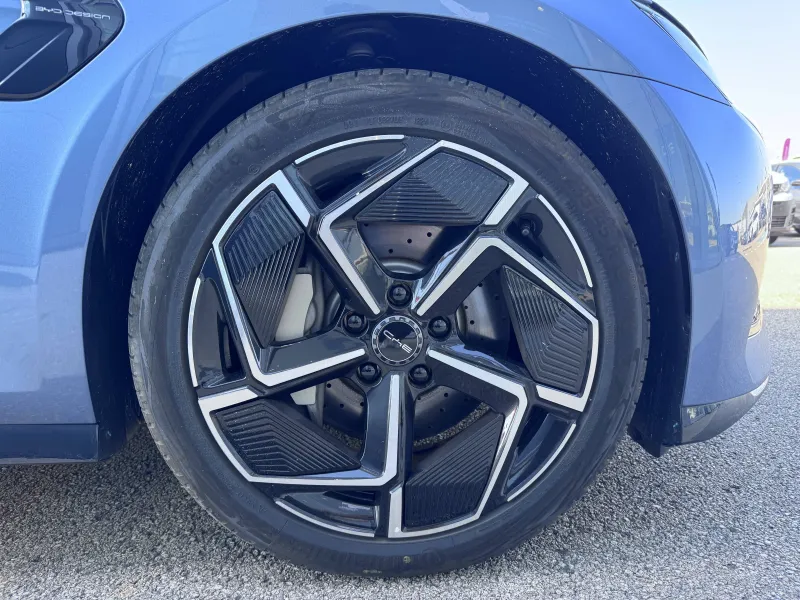 Image secondaire du véhicule 12