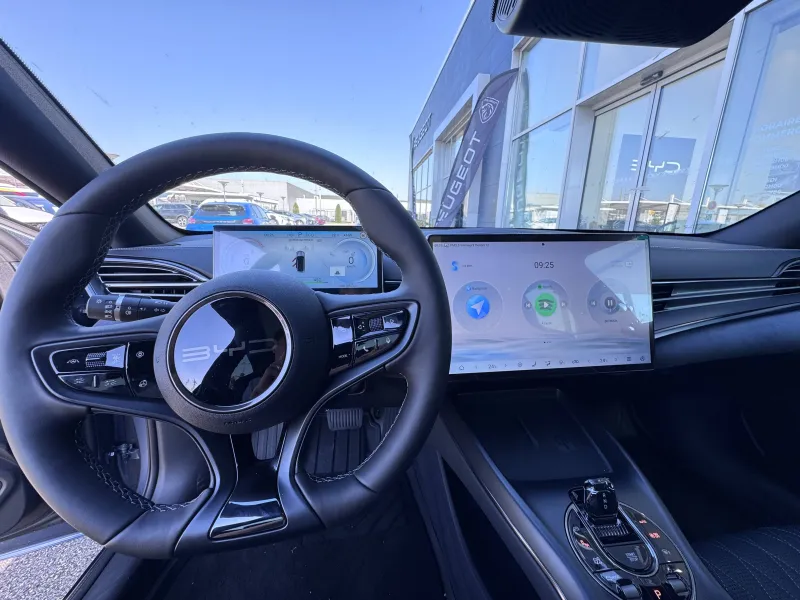 Image secondaire du véhicule 18