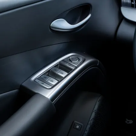 BYD Dolphin G : Contreporte