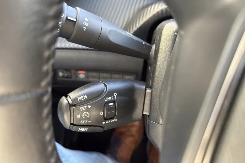 Image secondaire du véhicule 25