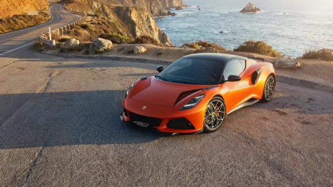 Lotus Emira 420 Sport : 3/4 avant