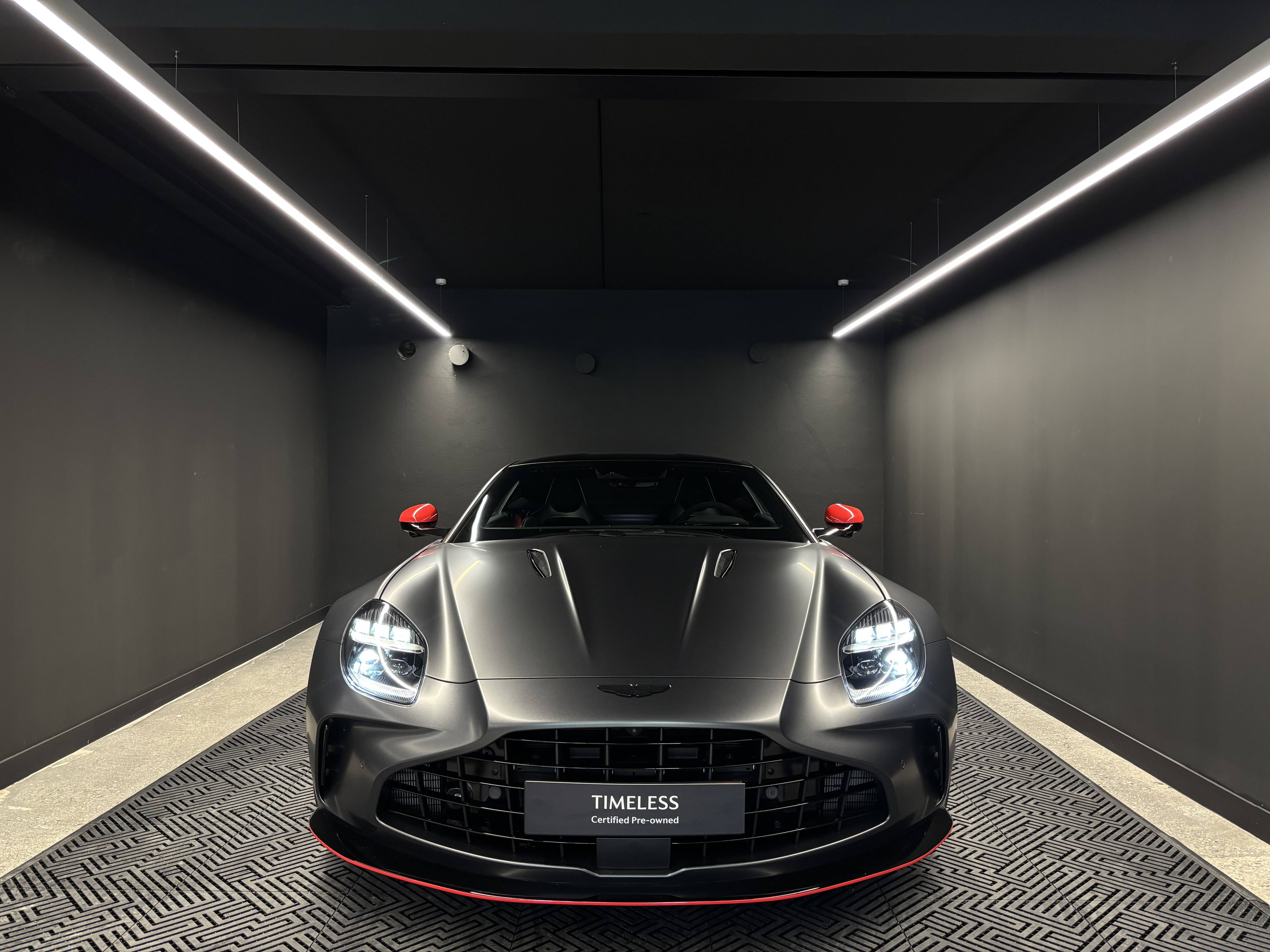 VANTAGE Vantage S Coup&eacute; V8 680 ch &mdash; 12