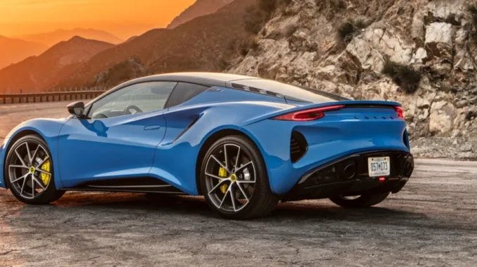 Lotus Emira : 3/4 arrière