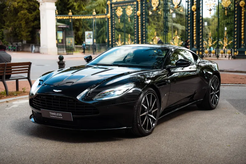 Aston Martin-DB11 COUPE-DB11 Coupé 5.2 Biturbo V12 Aston Martin-DB11 COUPE-d'occasion chez Aston Martin Lyon
