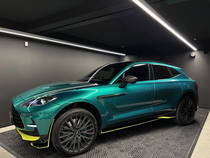 Aston Martin-DBX707-DBX707 4.0 Biturbo V8 Aston Martin-DBX707-d'occasion chez Aston Martin Cannes
